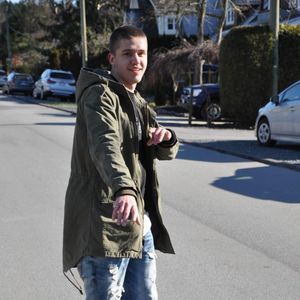 Meet your Posher, Cory